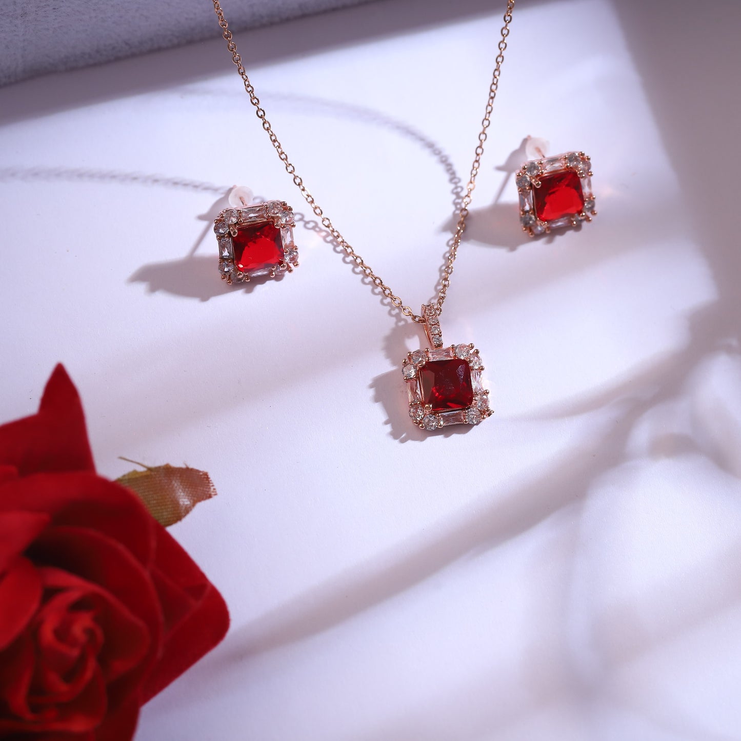 Crimson Glow Pendant Set