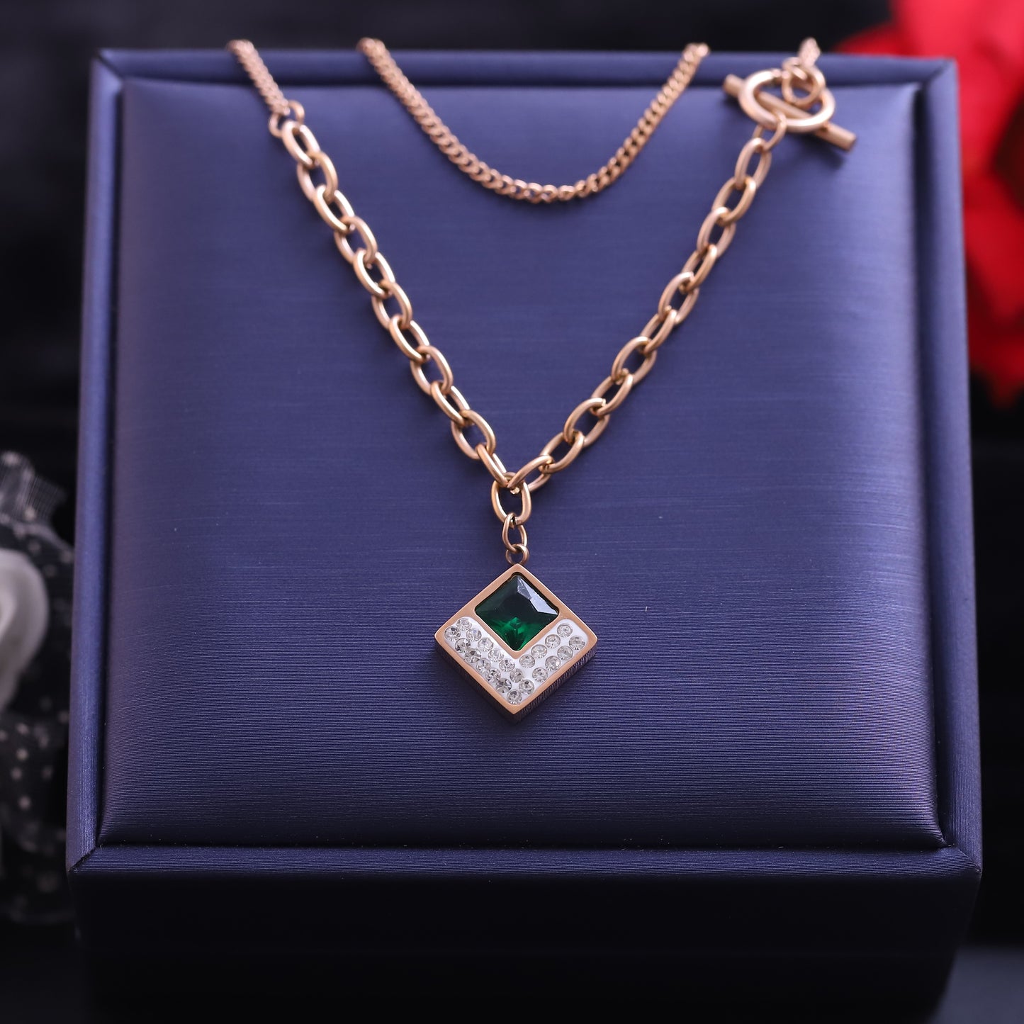 Aurelia Stone Pendant Chain