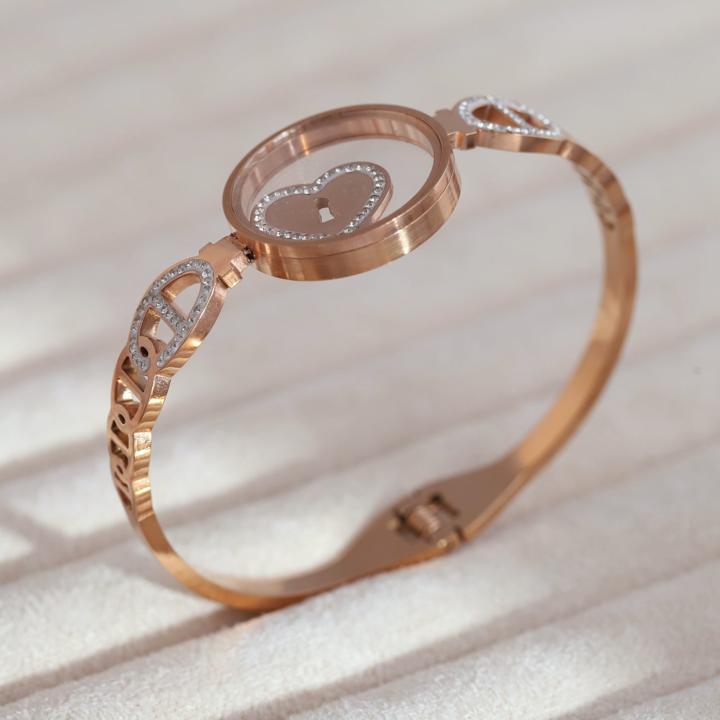 Roselle Heart Bracelet