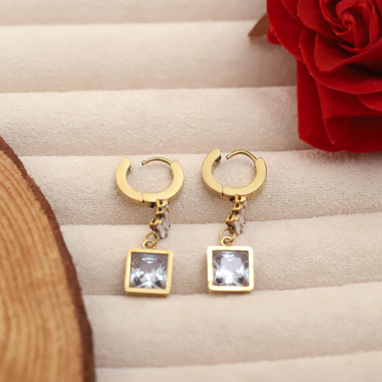Sparkling Stone Elegance Earrings