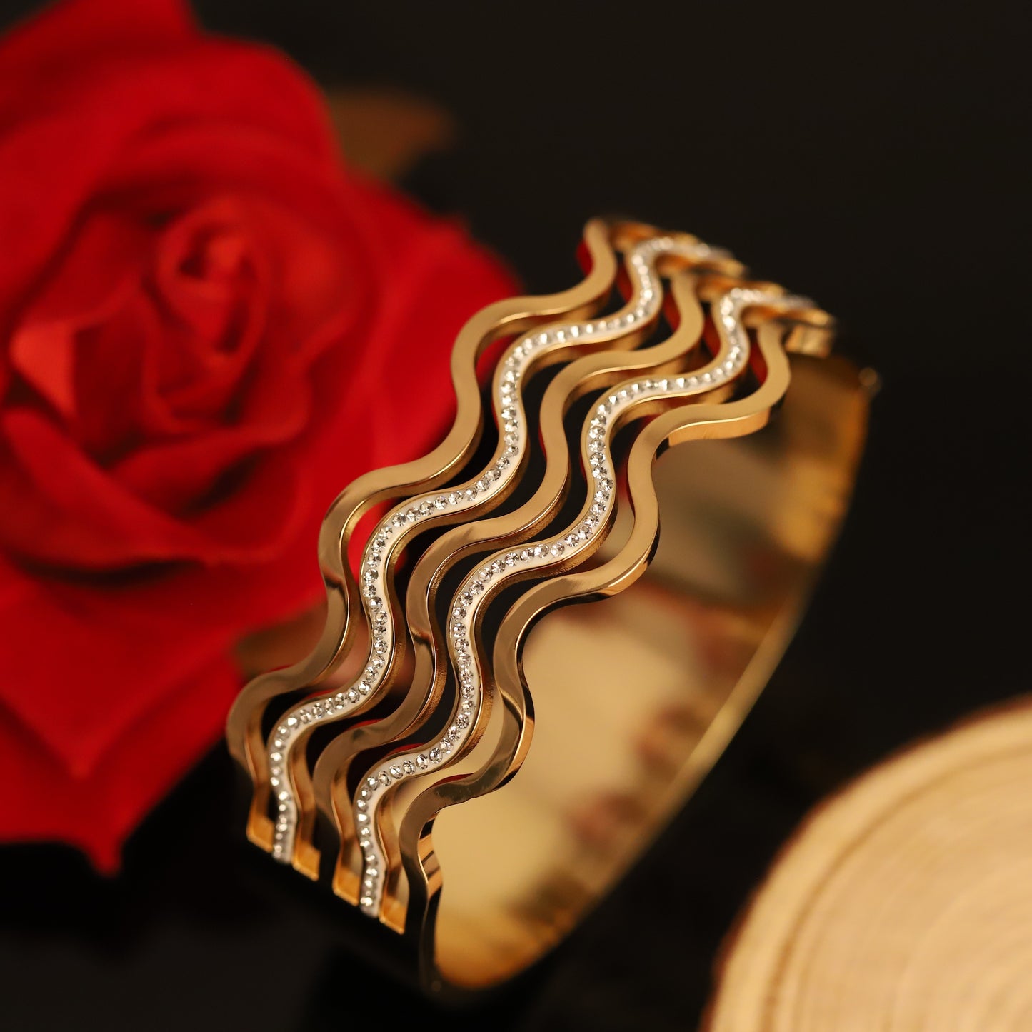 Wave Elegance Gold Bracelet