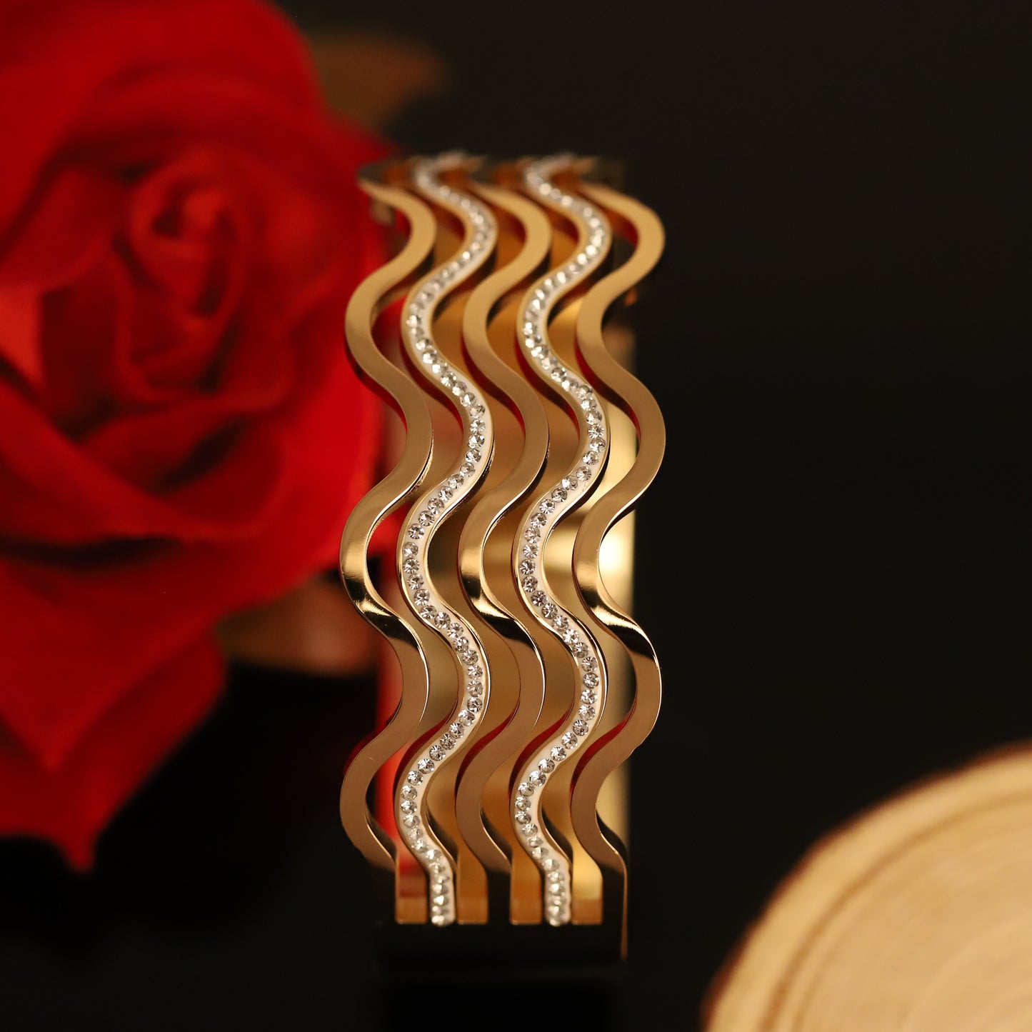 Wave Elegance Gold Bracelet