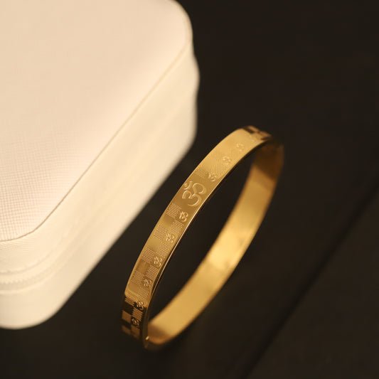 Om Kada With Self Design  For Men