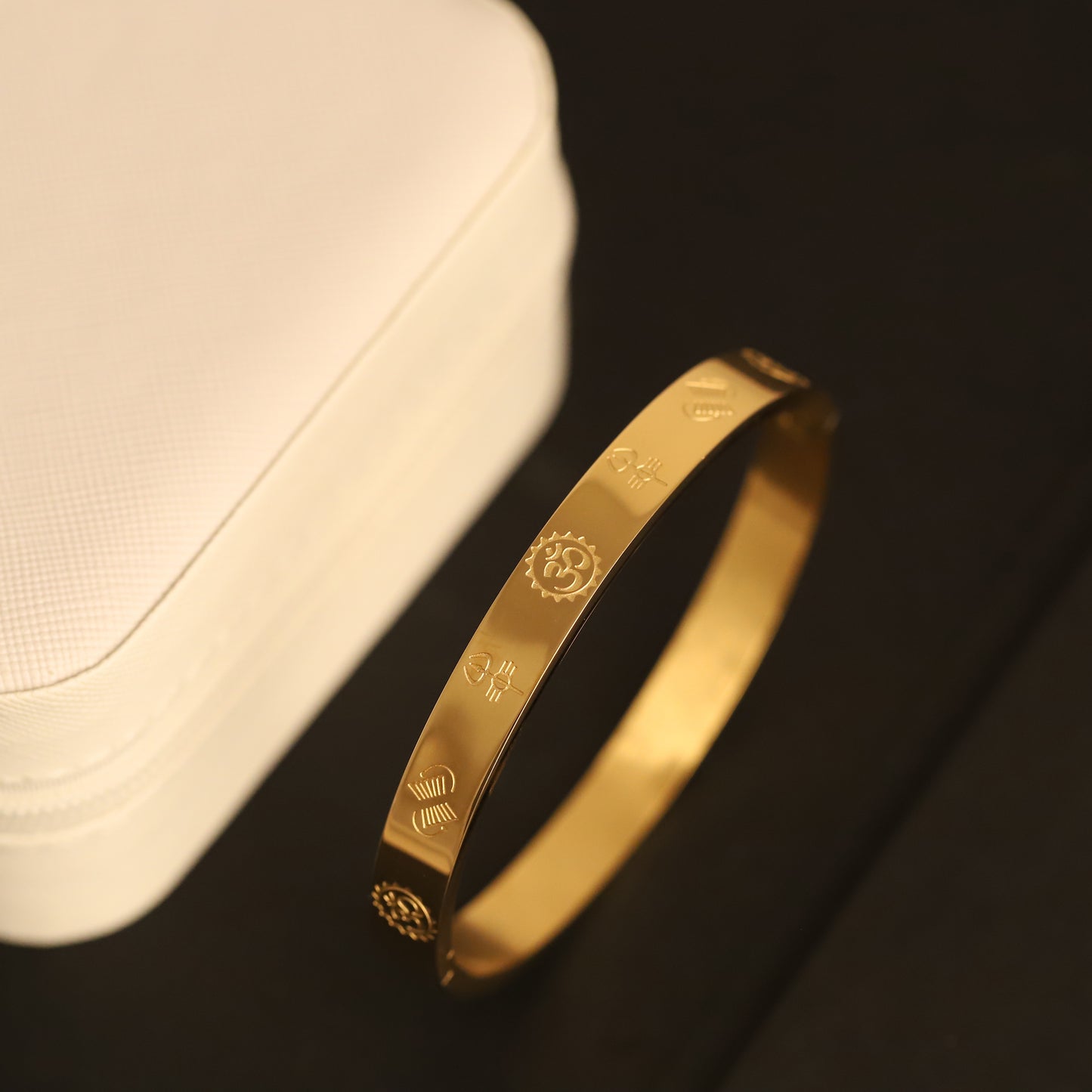 Om Trishul Kada For Men