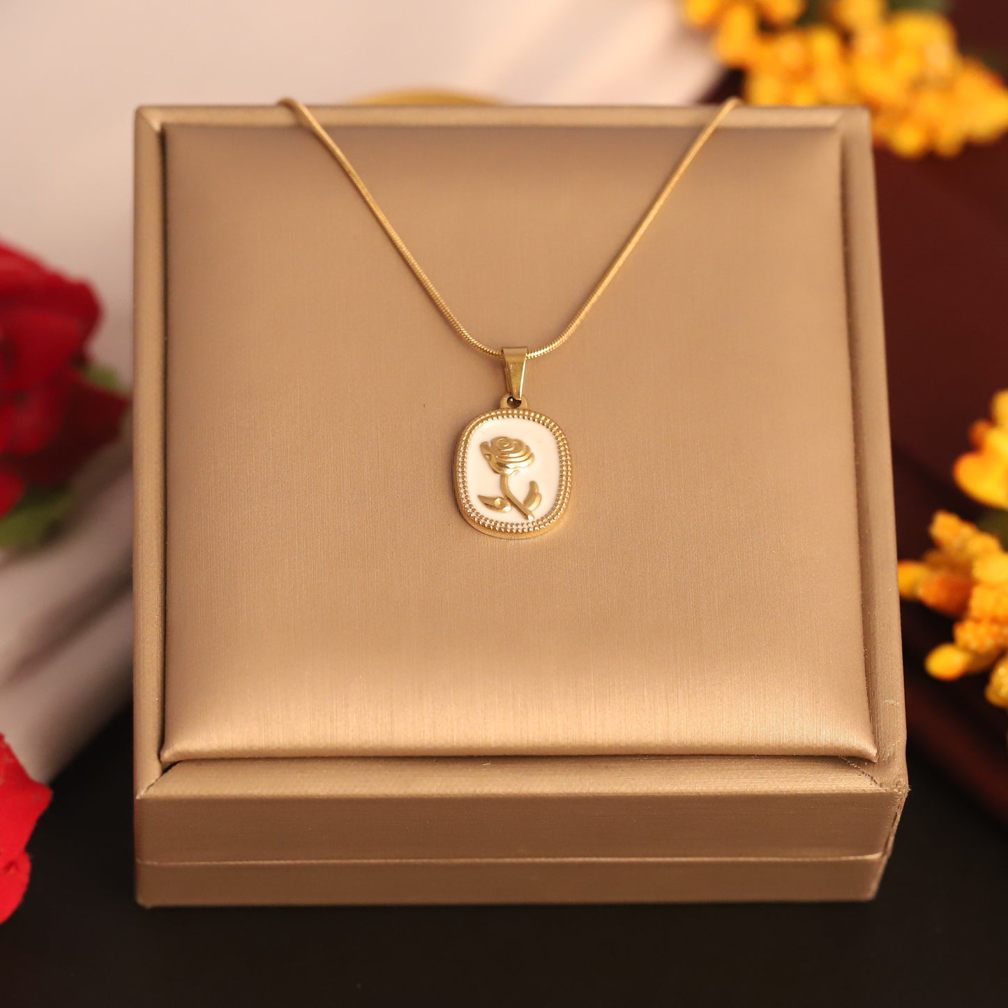 Rose Pendant Chain