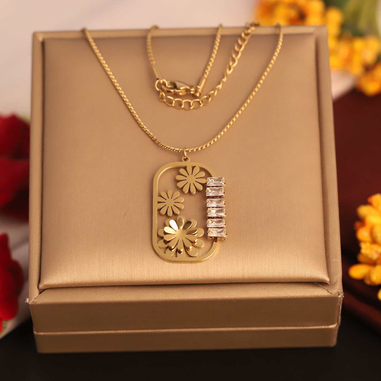 Zarvik Chain Pendant