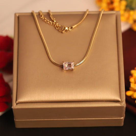 Snake Chain Stone Pendant