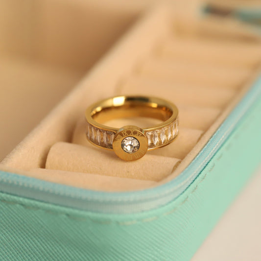 Eterna Diamond Ring