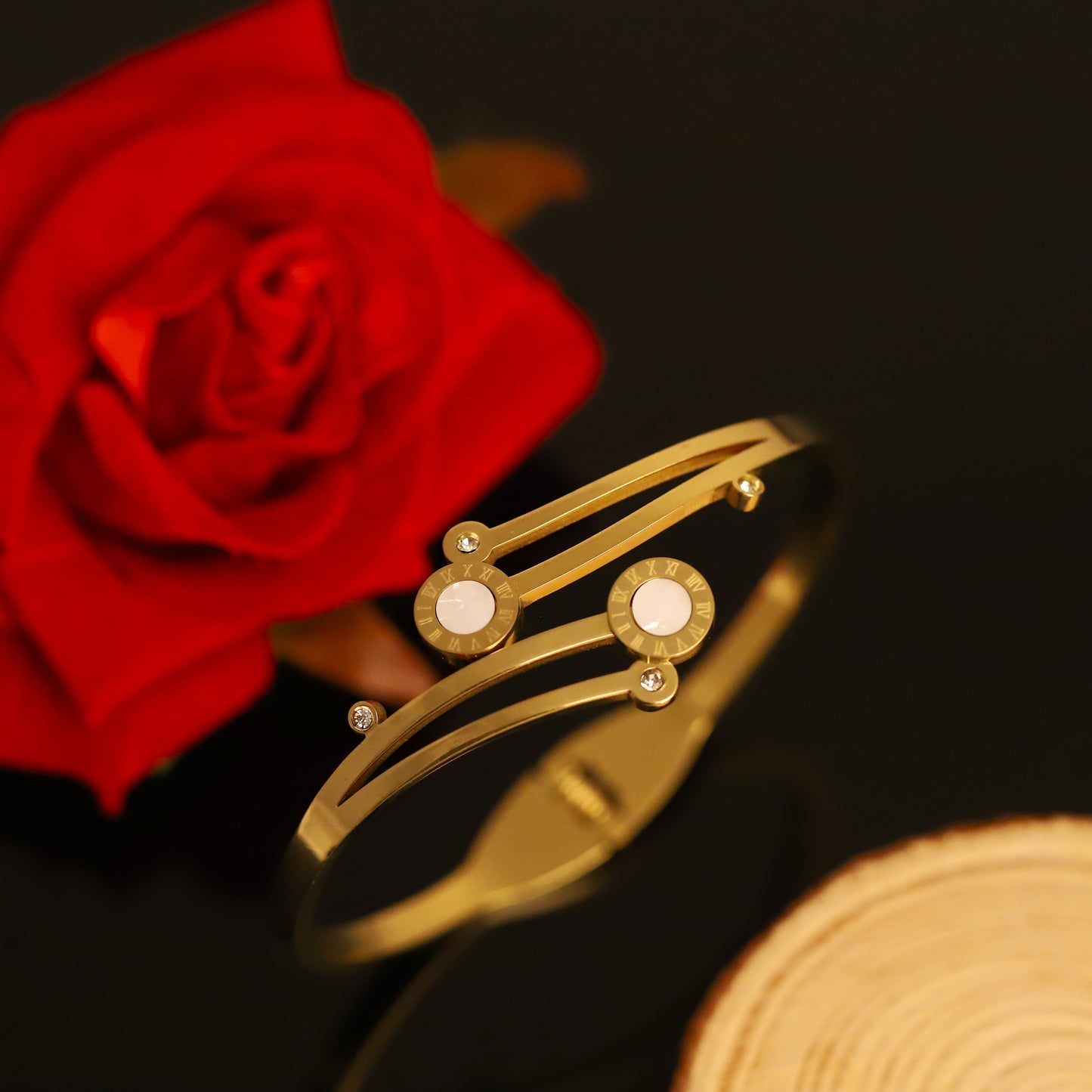 Ocean Glow Roman Bracelet