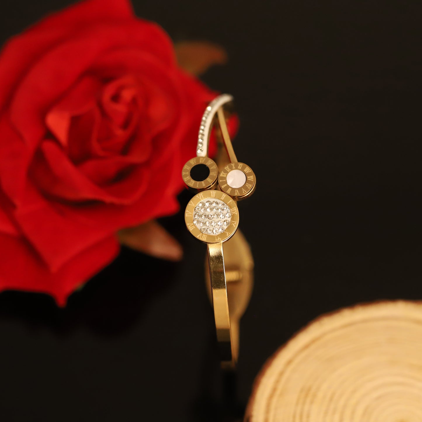 Roman Numeral & Crystal Bracelet