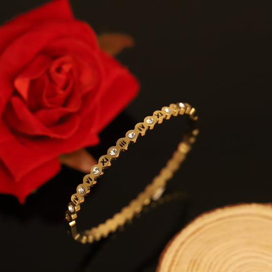Veloura Cuff Bracelet